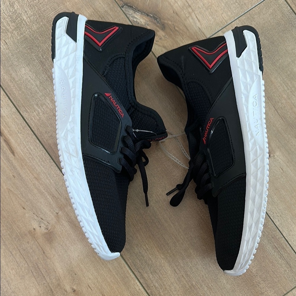 4/$25 NEW Nautica Black Red Sneakers Sz 5